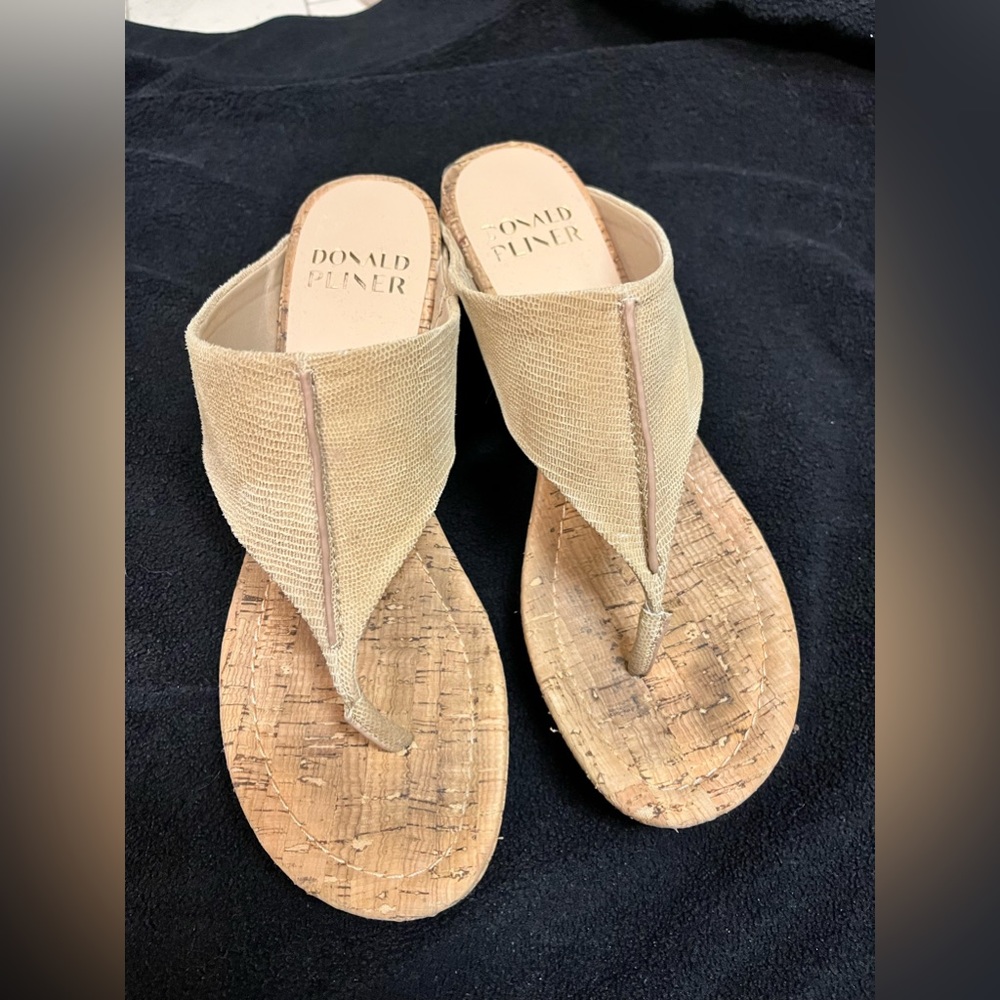 Wedge sandals